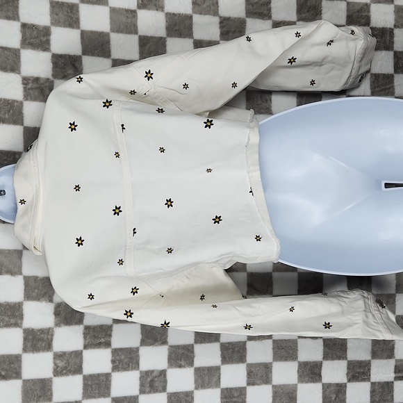 Angel Kiss daisy jean jacket crop denim L Large white daisy flower embroidered - Picture 4 of 7